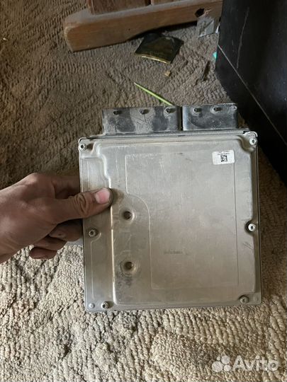 Блок управления двигателя BMW 1E87 2011