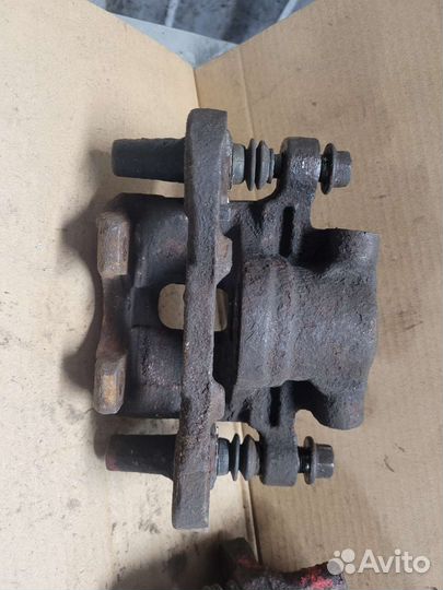 Суппорт задний mitsubishi lancer x