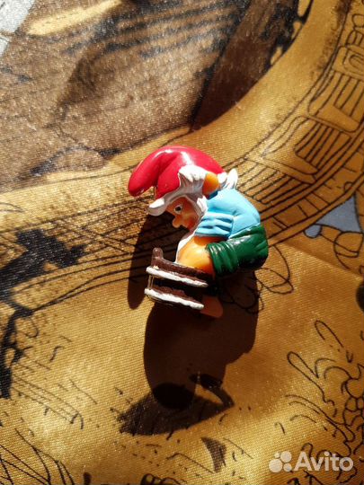 Киндер-сюрприз 90-х годов