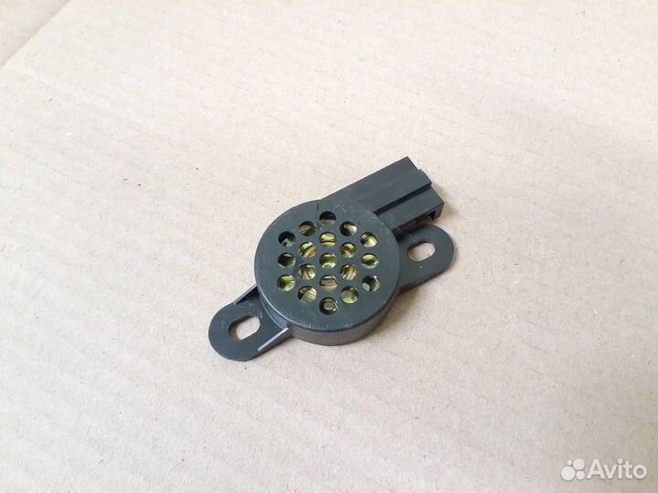 Динамик парктроников VW Touareg 1 7L BPE