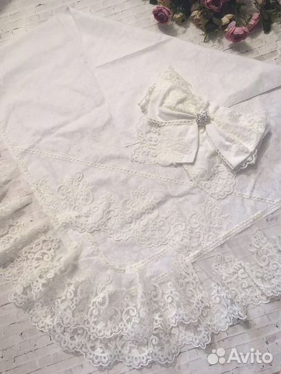 Кружевной уголок и бант на резинке