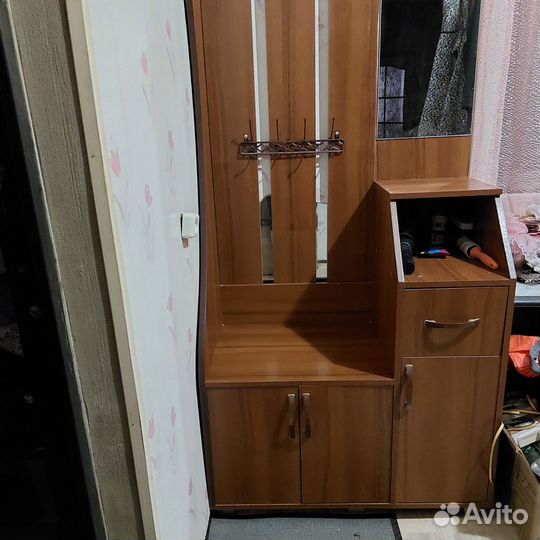 Прихожая шкаф б/у