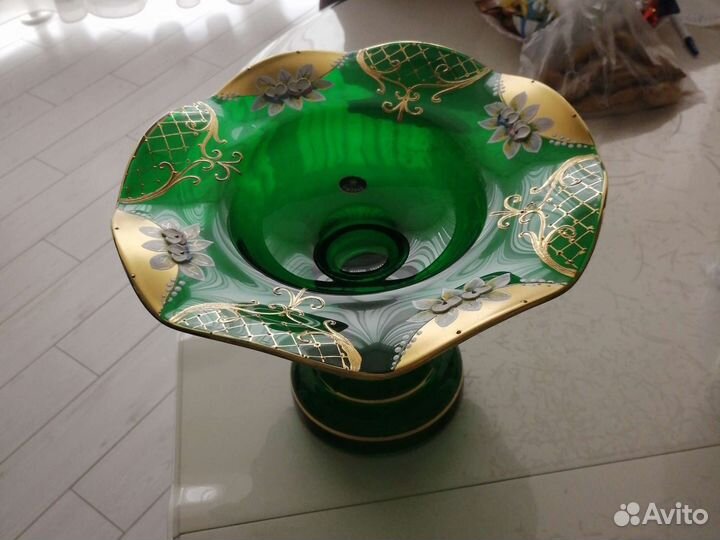 Ваза, конфетница, бисквитница, рюмки