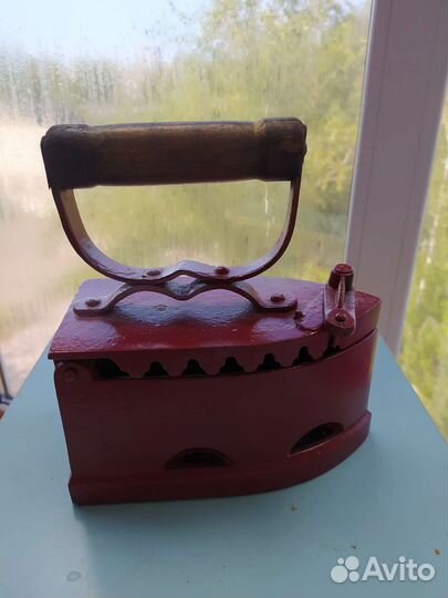 Утюги чугунные, отреставрированные