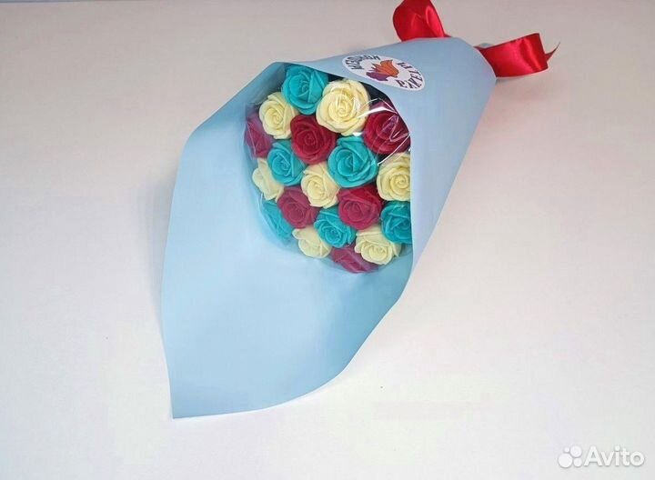 Букет - 19 Роз из Бельгийского Шоколада