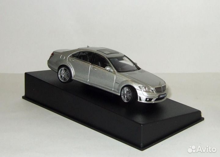 Мерседес Mercedes Benz S63 AMG W221 Auto Art 1:43