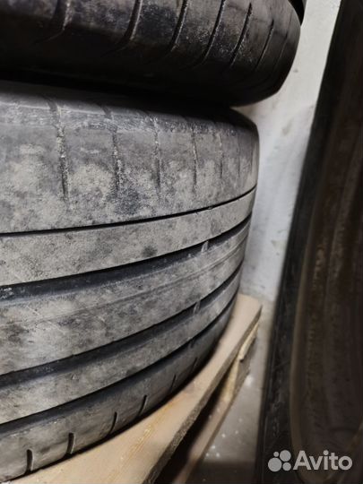 Goodyear Eagle F1 Asymmetric SUV 4x4 285/45 R20