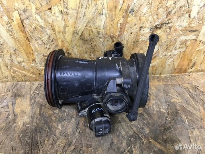 Дроссельная заслонка Renault Logan седан 1 2011