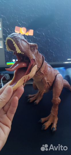 Динозавры игрушки