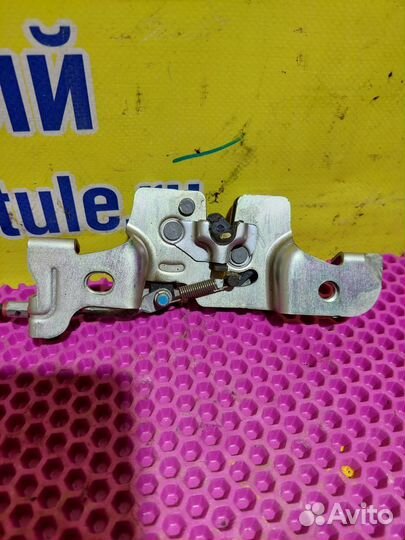 Замок спинки сиденья Hyundai Elantra