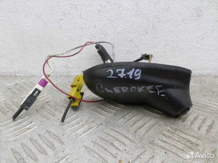 Антенна Jeep Grand Cherokee 4 (WK2) P05064861AC