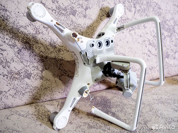 DJI Phantom 4 тушка на запчасти