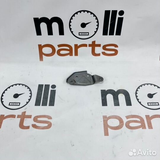 Кронштейн Audi A6 C8 2019