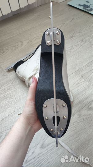 Коньки фигурные