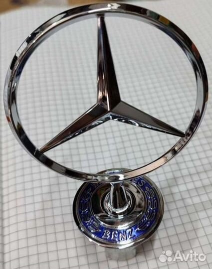 Прицел на капот мерседес