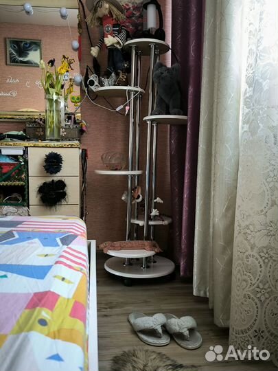 Полка для цветов напольная