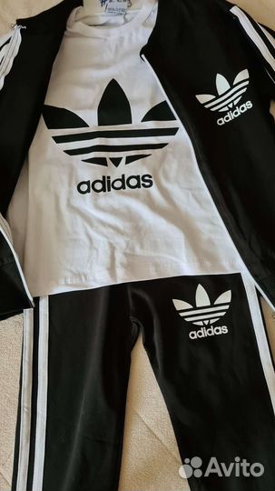 Спортивный костюм