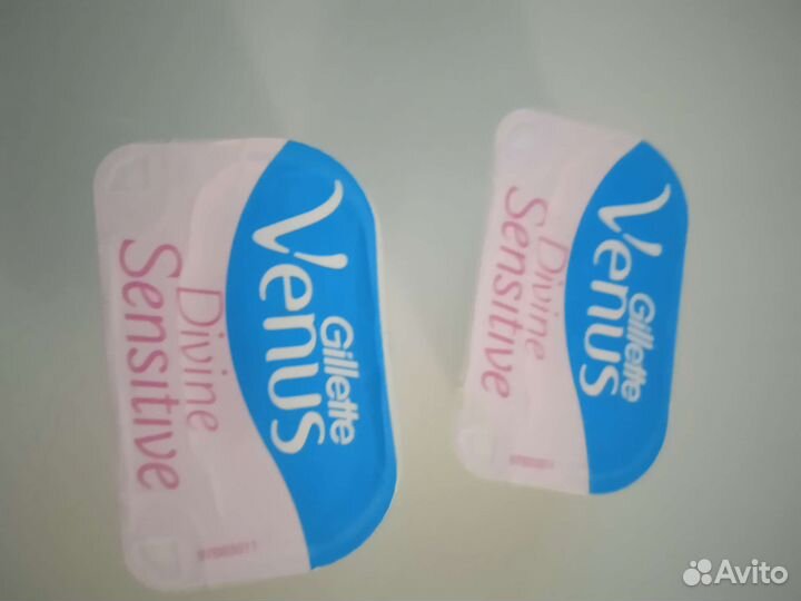 Сменные кассеты для бритвы gilette Venus devine