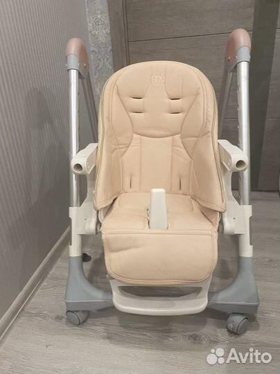 Детский стульчик для кормления