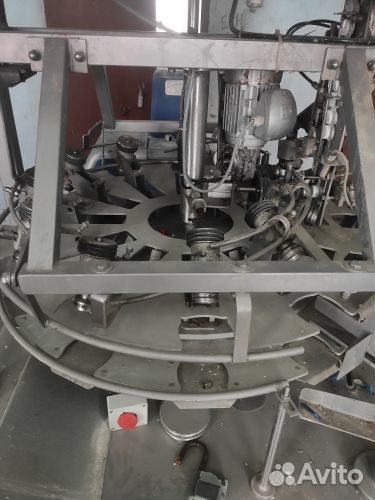 Автомат пюр пак для приклеивания крышек Я1-апк-1