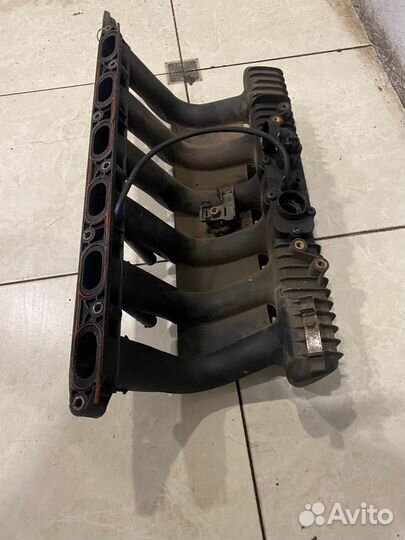 Впускной коллектор BMW E39