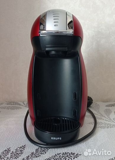 Капсульная кофемашина Nescafe Dolce Gusto Genio 2