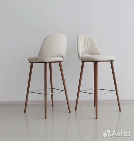 Барные стулья из массива