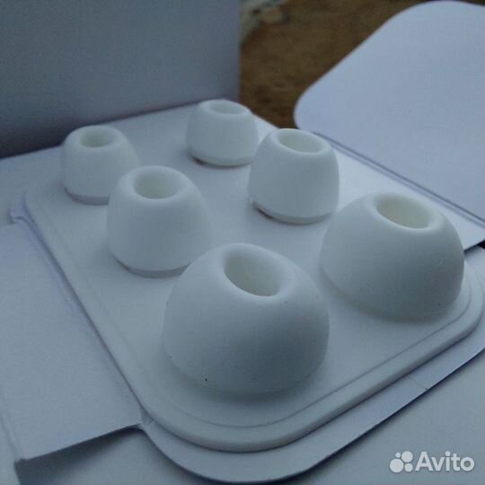 Беспроводные наушники Apple Airpods pro