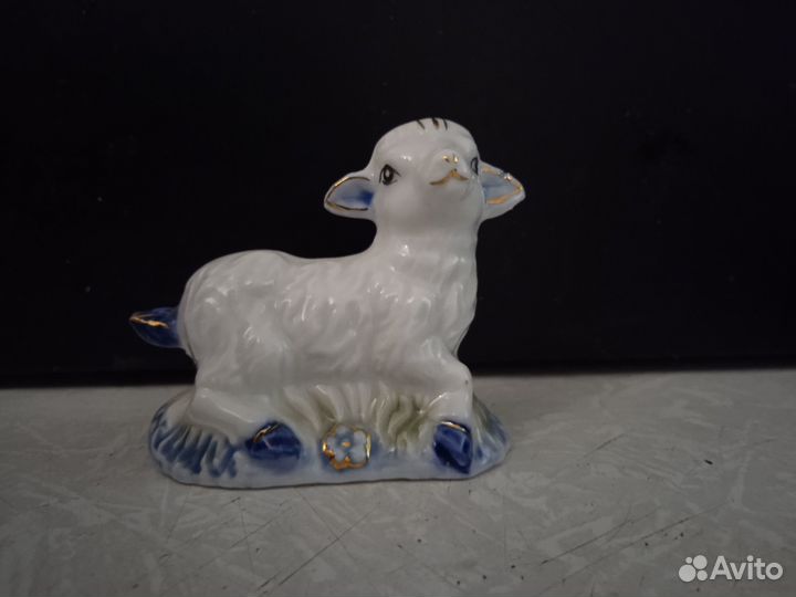 Фигурки декоративные