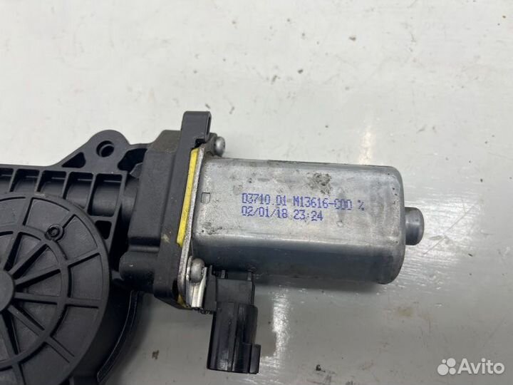 Моторчик стеклоподъемника передний правый Renault