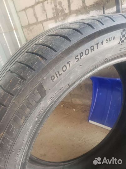 Michelin Pilot Sport 4 SUV 285/40 R21 109Y