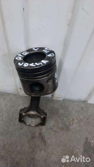 Opel corsa d 1.3 поршень