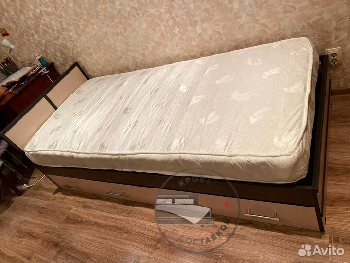 Кровать