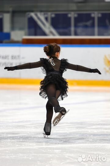 Платье Уэнсдэй Вэнсдэй для фигурного катания