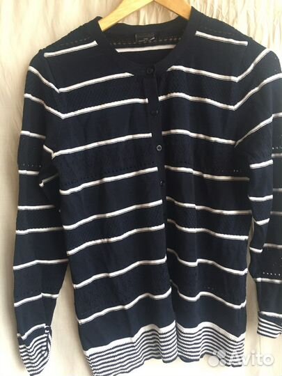 Джемпер на пуговицах