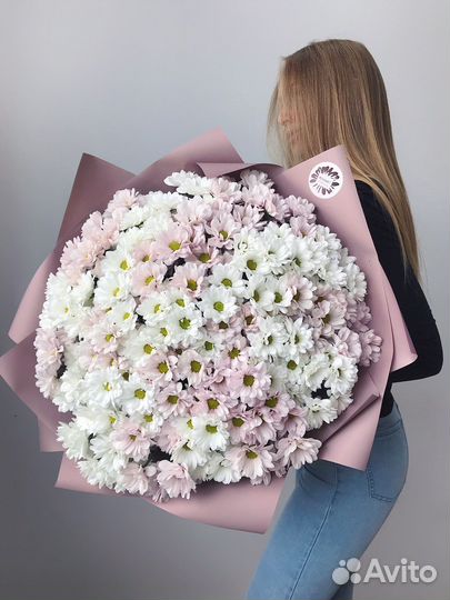 Букет из хризантем от
