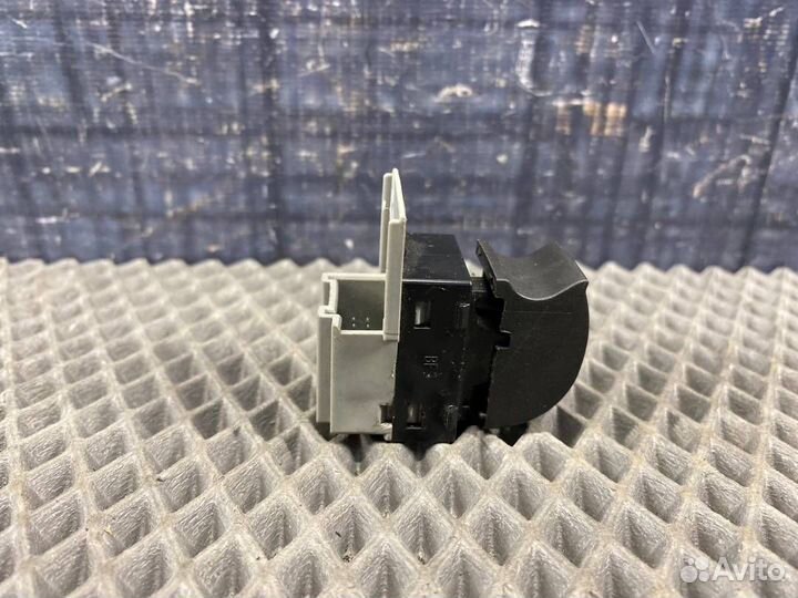 Кнопка стеклоподъемника Audi Allroad C5 ARE 2002