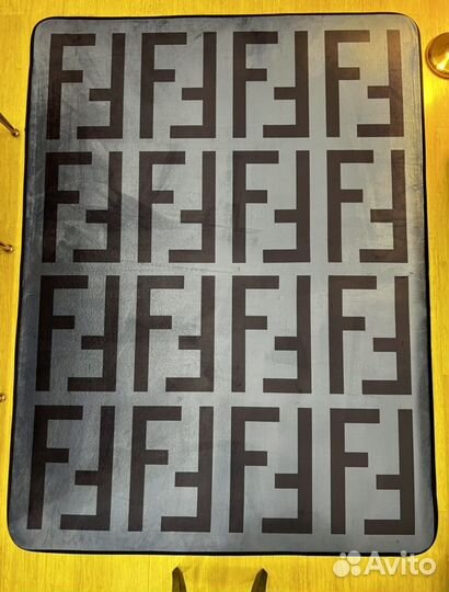 Ковер Fendi