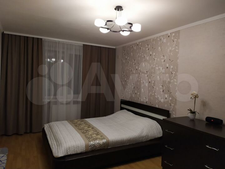 3-к. квартира, 80 м², 6/8 эт.