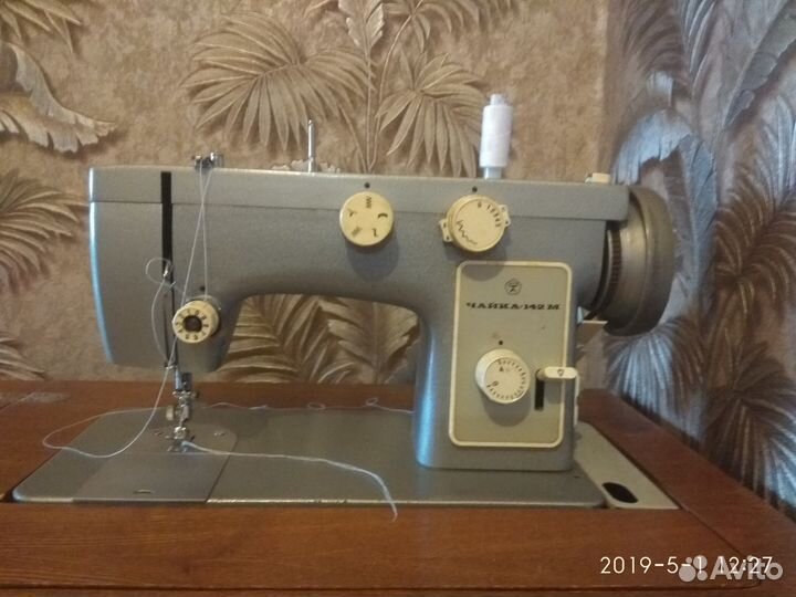 Швейная машинка Чайка 142М