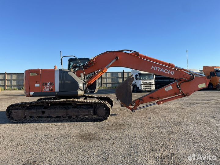 Гусеничный экскаватор Hitachi ZX225USRLC-3, 2007