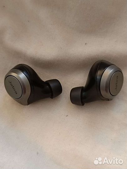 Беспроводные наушники Jabra elite 75t