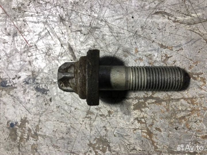 Болт шкива коленвала Mitsubishi Lancer 10 седан