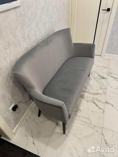 Диванчик для прихожей