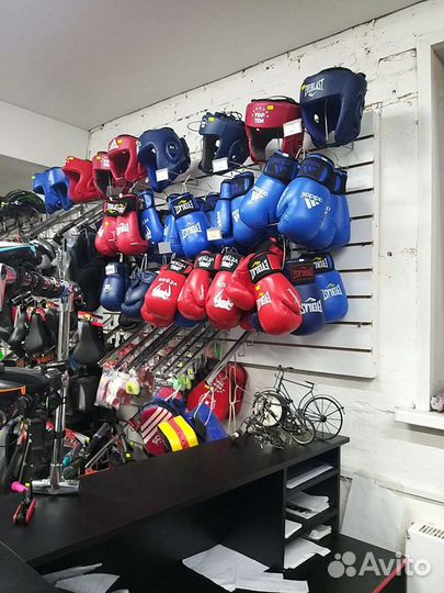 Турник настенный