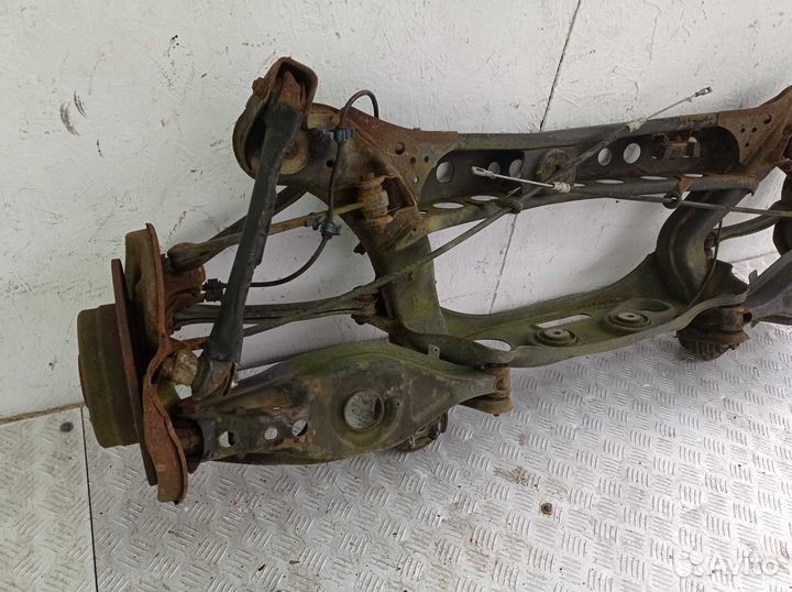 Балка задняя Mercedes E-klasse W210 2103507101