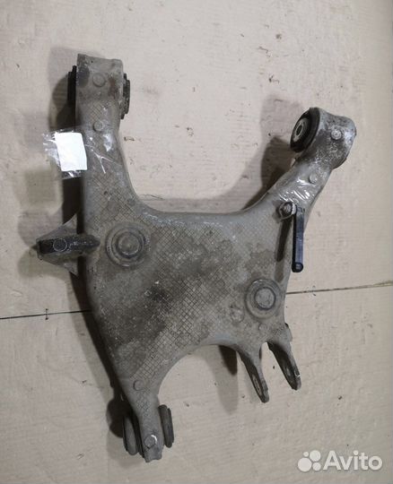 Рычаги задние нижние bmw 7 f02 2010 год