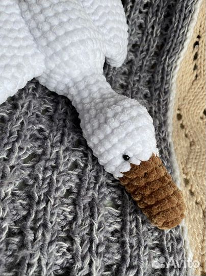 Гусь вязаный