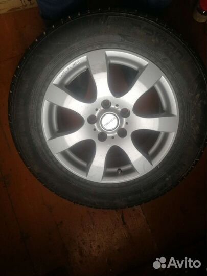 R16 Nokian Tyres Hakkapeliitta 4 215/65, PCD 5x114.3 DIA 67.1