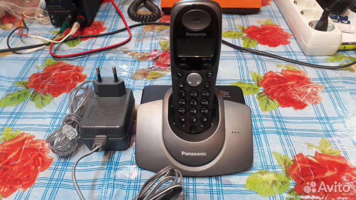 Радиотелефон Panasonic dect KX-tg1105ru